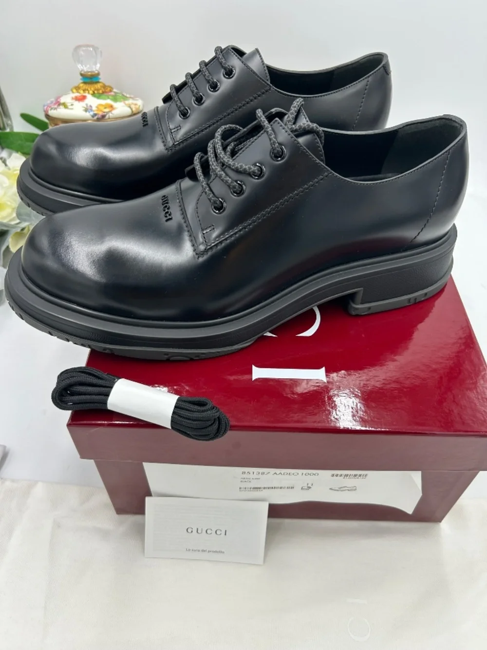Men’s Gucci Leather Lace-Up Derby Shoes. Size 11 (fits 12 US.). Made in Italy.